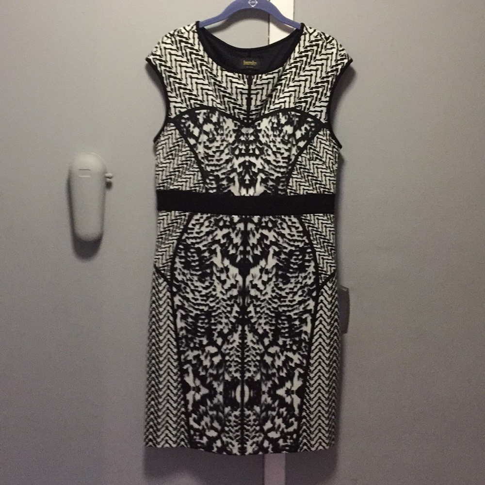 LAUNDRY by Shelli Segal Cocktail sleeveless dress